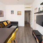 Apartment Carrer De Joan